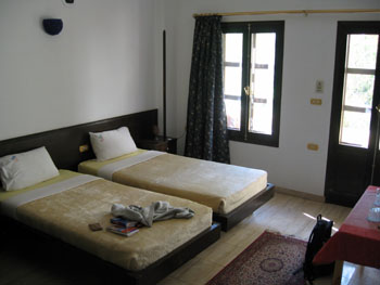 E L Hotel.jpg
